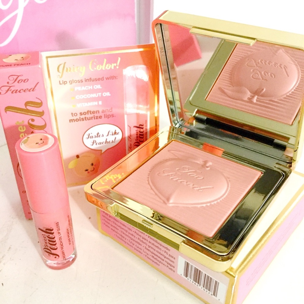 Too Faced Peach Blur Finishing Powder & Gloss Set